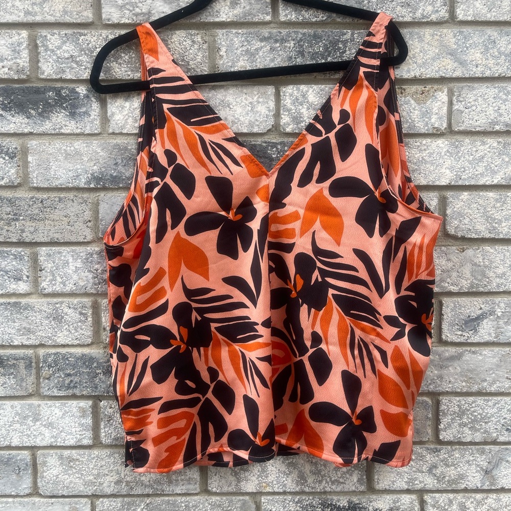 2XL Flowy Floral V-neck Top